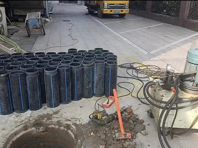 四川PE置换管厂家 DN315置换管 非开挖管短管置换